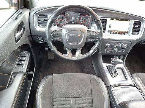 Used 2018 Dodge Charger R/T image 11