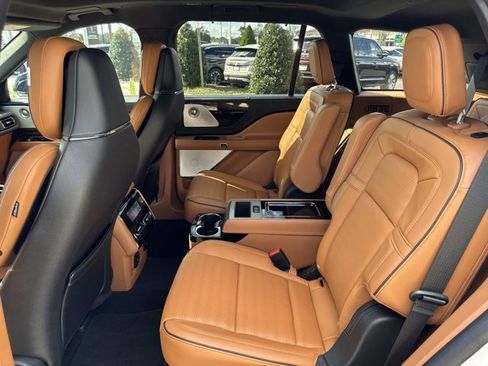 Certified 2024 Lincoln Aviator Black Label w/ Class IV Trailer Tow Package image 18