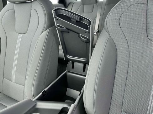 New 2025 Hyundai Elantra SE image 18