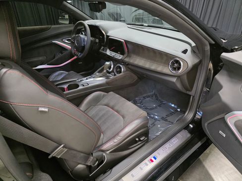 Used 2022 Chevrolet Camaro ZL1 image 34