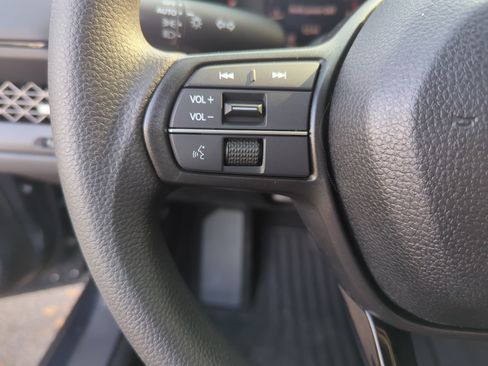 Certified 2025 Honda Accord SE image 25