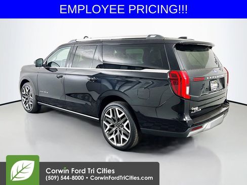 New 2026 Ford Expedition Max Platinum w/ Platinum Ultimate Package AWD/4WD image 11