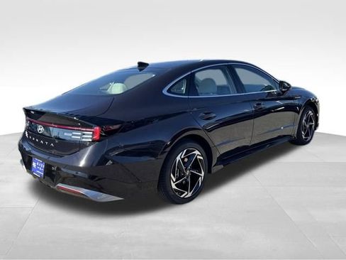 New 2026 Hyundai Sonata SEL FWD image 5