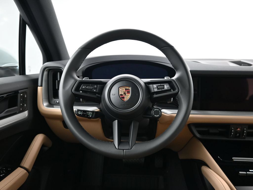 Certified 2026 Porsche Cayenne AWD/4WD image 12