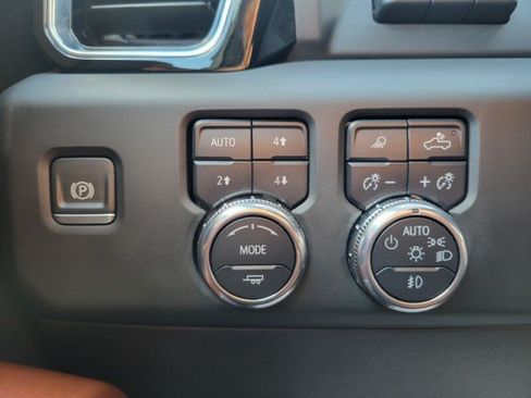 Used 2023 GMC Sierra 1500 Denali Ultimate AWD/4WD image 22