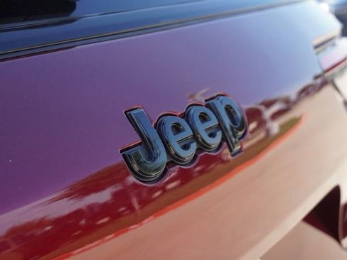 New 2025 Jeep Grand Cherokee L Limited w/ Luxury Tech Group II RWD image 10