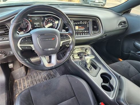 Used 2018 Dodge Challenger GT w/ GT Interior Package image 10