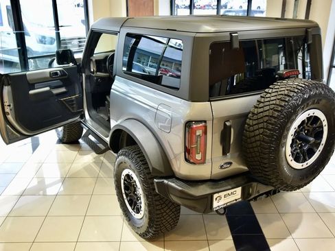 Used 2023 Ford Bronco Badlands image 8