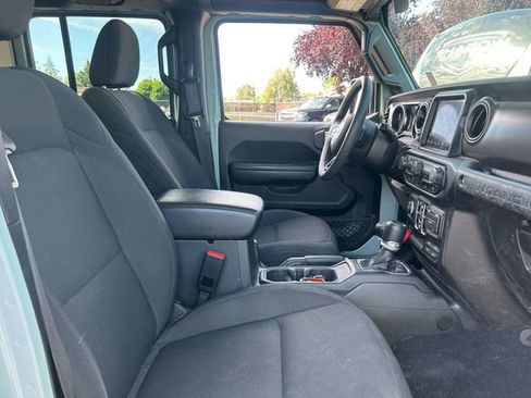 Used 2023 Jeep Wrangler Unlimited Sport AWD/4WD image 31