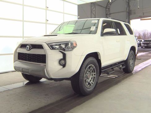 Used 2019 Toyota 4Runner TRD Off-Road image 1