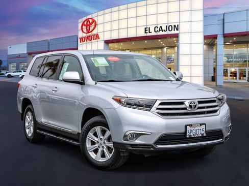 Used 2011 Toyota Highlander 2WD image 1
