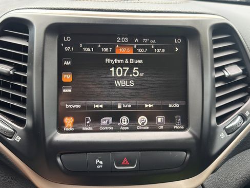 Used 2018 Jeep Cherokee Limited AWD/4WD image 33