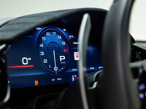 Certified 2025 Ferrari 12Cilindri image 22