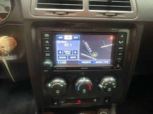 Used 2009 Dodge Challenger SRT8 RWD image 19