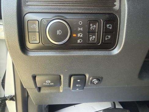 Used 2025 Ford F250 Lariat w/ Lariat Ultimate Package AWD/4WD image 12