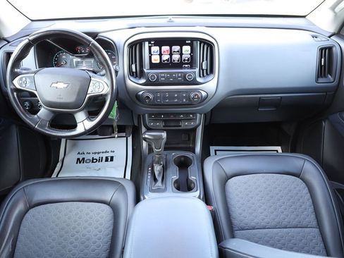 Used 2017 Chevrolet Colorado Z71 AWD/4WD image 18