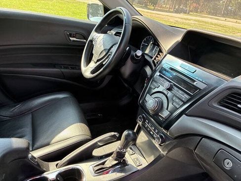 Used 2014 Acura ILX w/ Technology Package FWD image 28