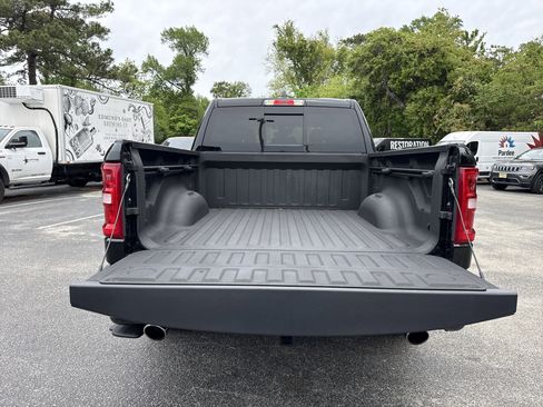 Used 2025 RAM 1500 Big Horn AWD/4WD image 30