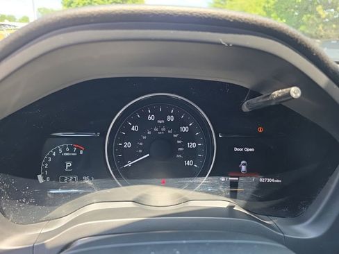 Used 2019 Honda HR-V Touring image 14