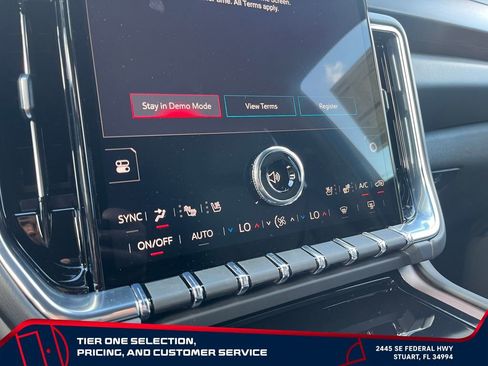 New 2026 GMC Yukon XL Denali w/ Denali Reserve Package AWD/4WD image 29