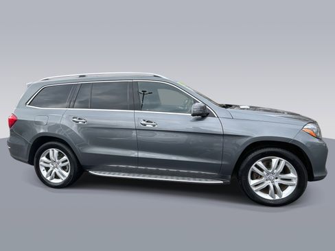 Used 2017 Mercedes-Benz GLS 450 4MATIC image 2