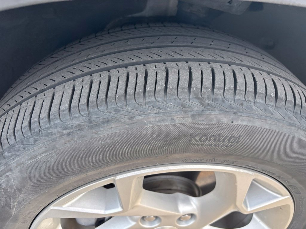 Used 2024 Chevrolet Trax LS w/ LS Convenience Package FWD image 9