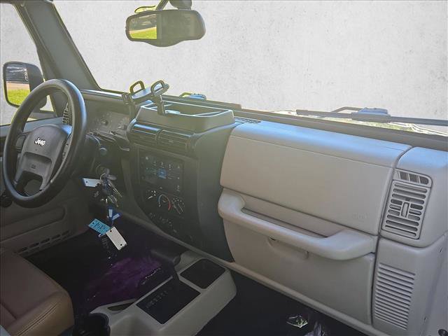 Used 2004 Jeep Wrangler Sahara AWD/4WD image 20