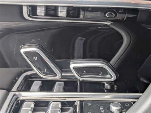 Used 2023 Land Rover Range Rover SE image 22