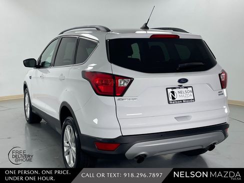 Used 2019 Ford Escape SEL image 8