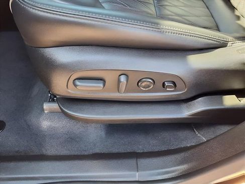 Used 2022 Buick Enclave Avenir image 18