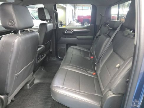Certified 2022 Chevrolet Silverado 1500 LT w/ All Star Edition Plus AWD/4WD image 14