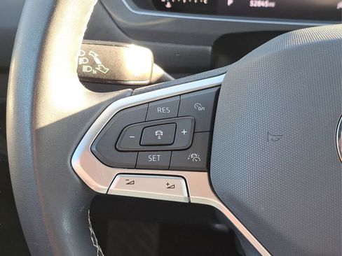 Used 2022 Volkswagen Tiguan SE image 25