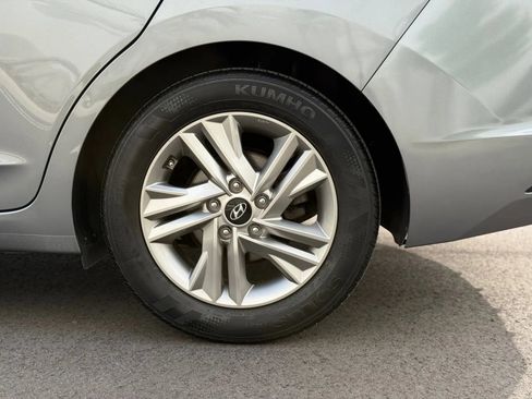 Used 2019 Hyundai Elantra SEL FWD image 7