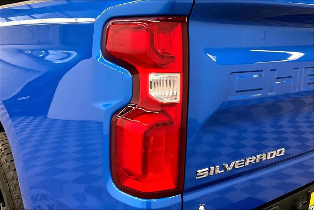 Used 2025 Chevrolet Silverado 1500 RST w/ True North Edition Plus AWD/4WD image 36