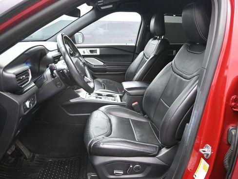 Used 2020 Ford Explorer ST w/ Premium Technology Package image 18