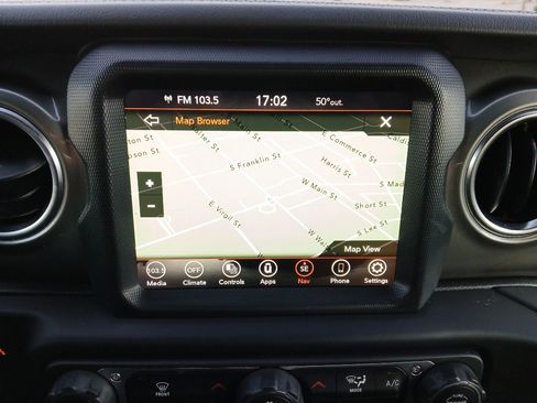 Certified 2023 Jeep Gladiator Overland image 40