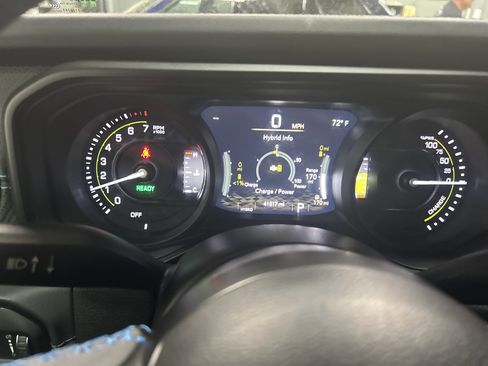 Used 2024 Jeep Wrangler Unlimited Rubicon 4xe AWD/4WD image 14