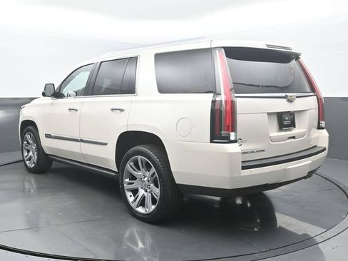 Used 2015 Cadillac Escalade Premium AWD/4WD image 4