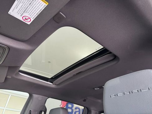 Certified 2022 GMC Sierra 3500 Denali w/ Denali Ultimate Package image 24