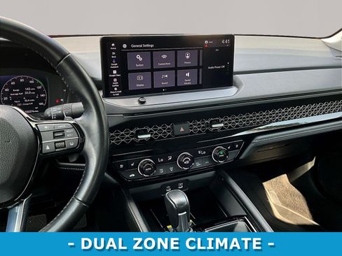 Used 2023 Honda Accord Touring image 9