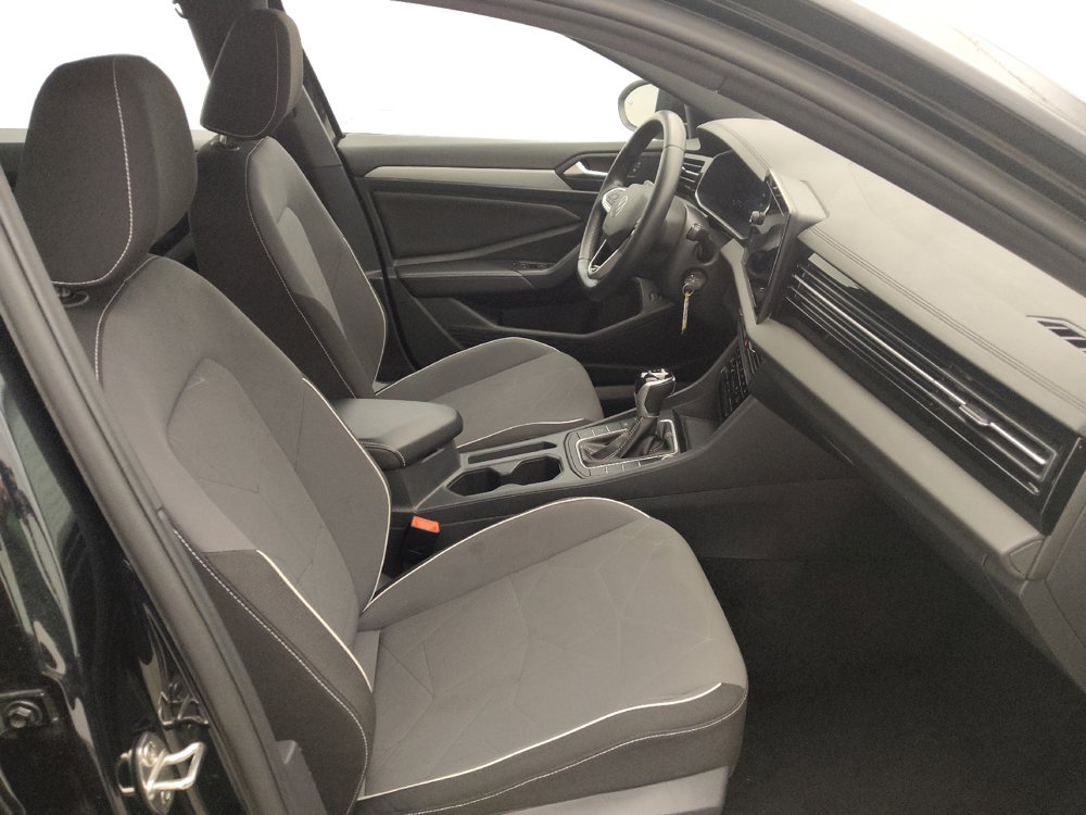 Used 2025 Volkswagen Jetta Sport FWD image 21