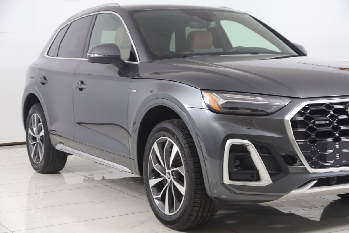 Used 2023 Audi Q5 2.0T Prestige w/ Prestige Package AWD/4WD image 35