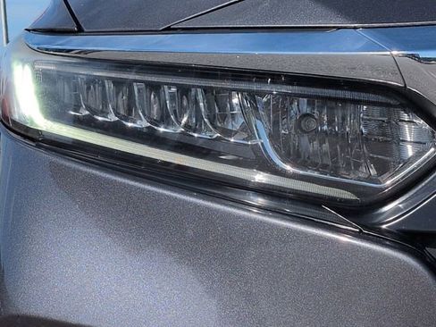 Used 2018 Honda Accord EX image 10