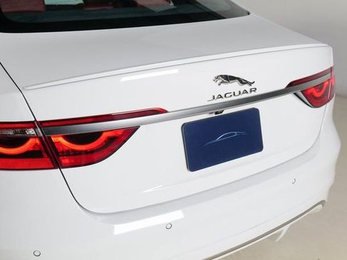 Used 2024 Jaguar XF R-Dynamic SE image 33