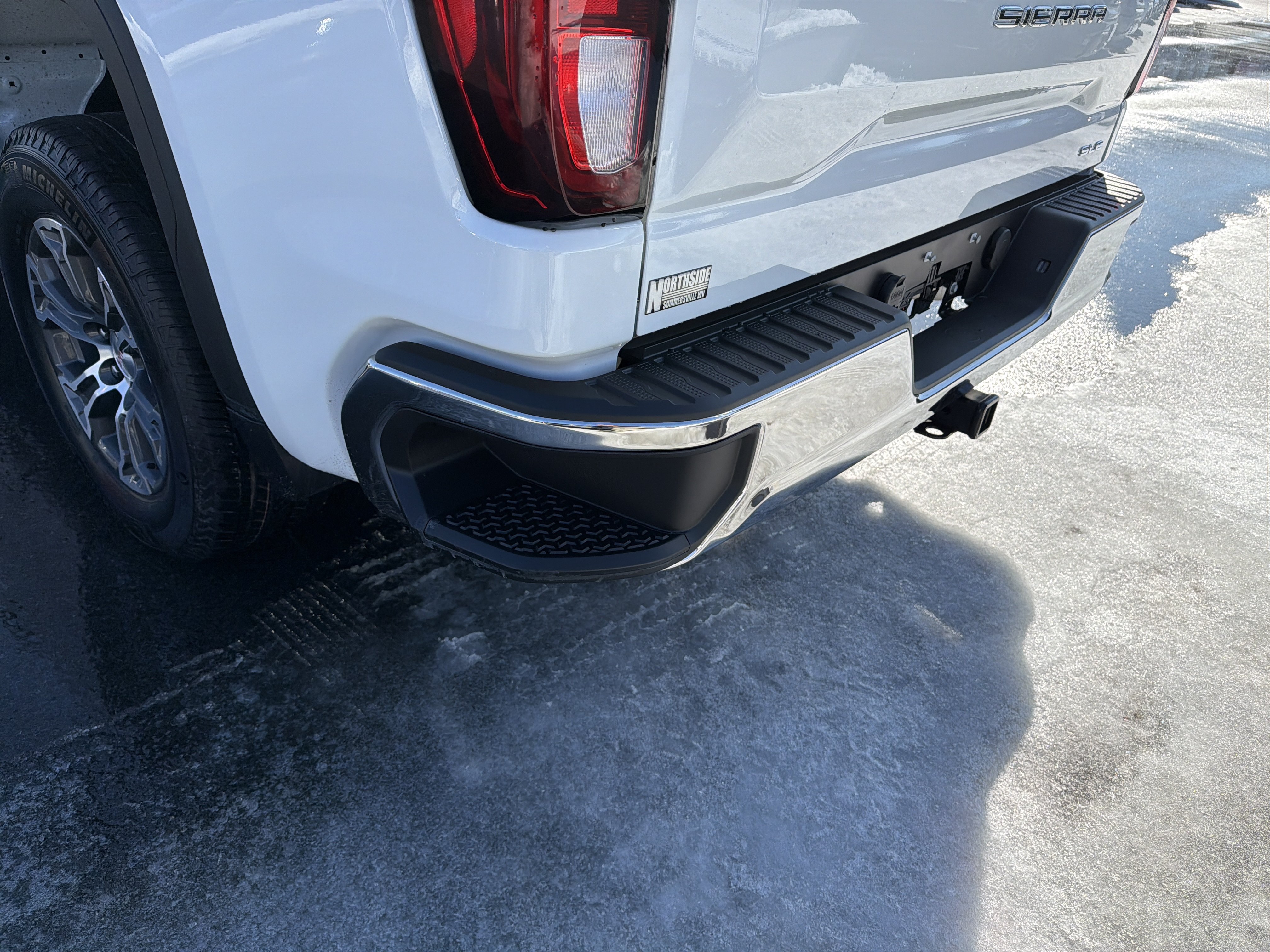 New 2026 GMC Sierra 1500 SLE AWD/4WD image 9