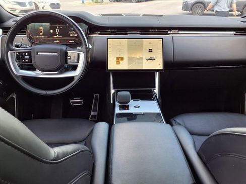 Used 2025 Land Rover Range Rover Long Wheelbase SE AWD/4WD image 19