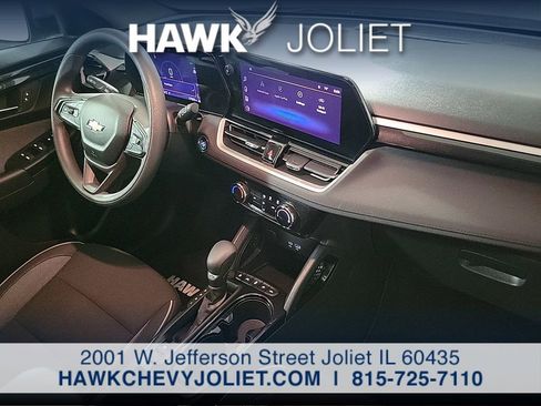 Used 2025 Chevrolet TrailBlazer LT AWD/4WD image 22