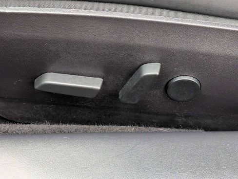 Used 2019 Tesla Model 3 Standard Range Plus image 17