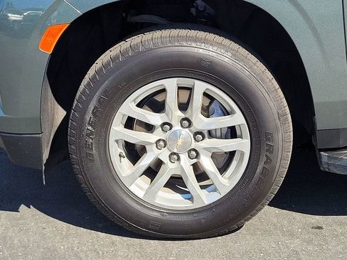 Used 2024 Chevrolet Tahoe LT AWD/4WD image 10