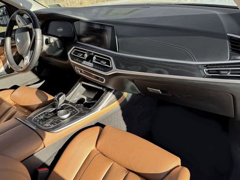 Used 2022 BMW X7 xDrive40i image 32